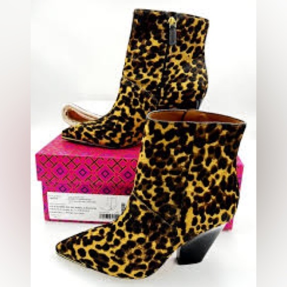 NWT Tory Burch Authentic Lila Ankle Bootie Calf Hair Barbados Leopard Size 6M - Picture 9 of 16